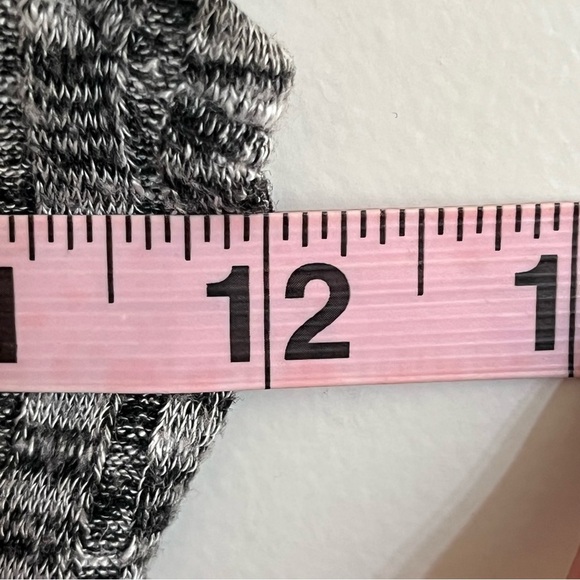 Women’s American Eagle Tank Top Gray Sleeveless Heather Viscose Blend Size XS - Picture 5 of 7